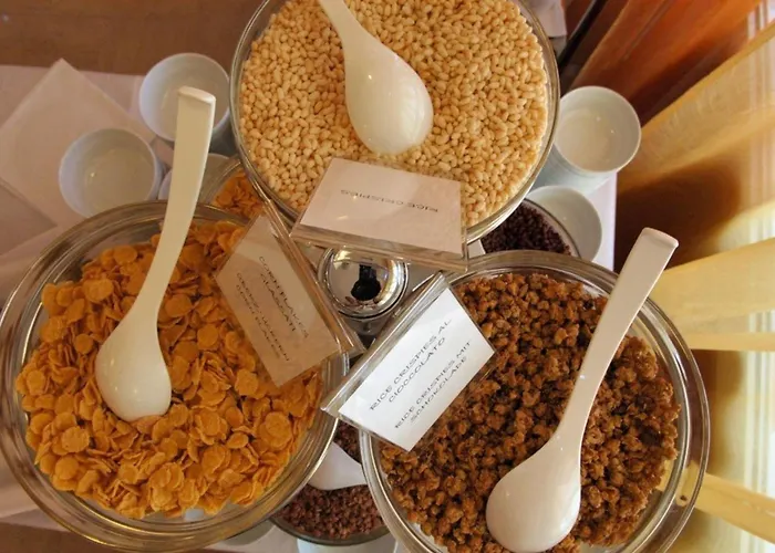 Charming Beachfront With A Bright Terrace Apartment *